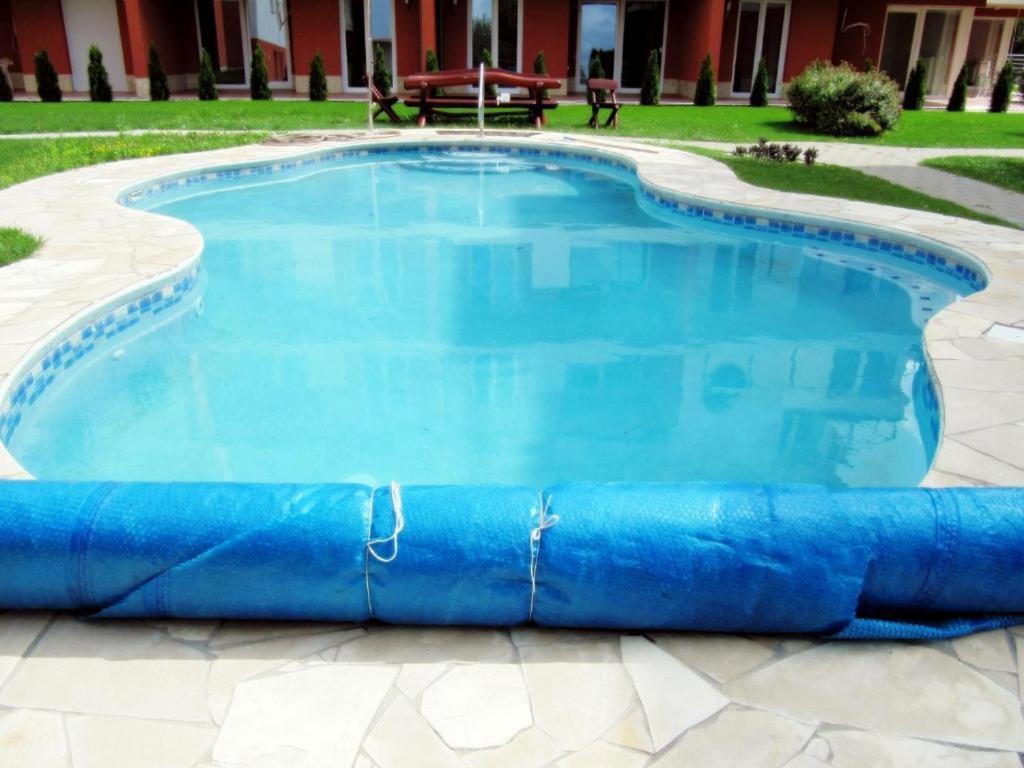 שיופוק Goldenbeach Deluxe Apartment מראה חיצוני תמונה