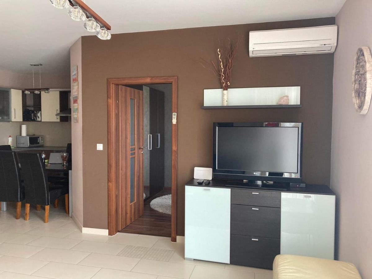 שיופוק Goldenbeach Deluxe Apartment מראה חיצוני תמונה